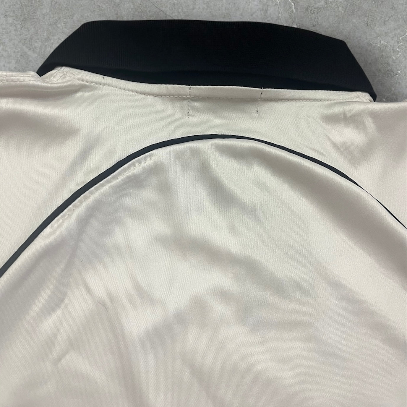 Kaizen Oversized Collared Jersey - Off White / Black